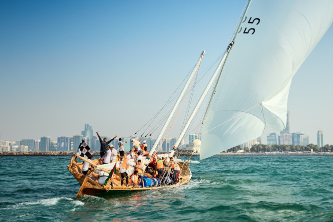 Al Taber 55 wins the Areeleh race for 60ft dhow sailing boats