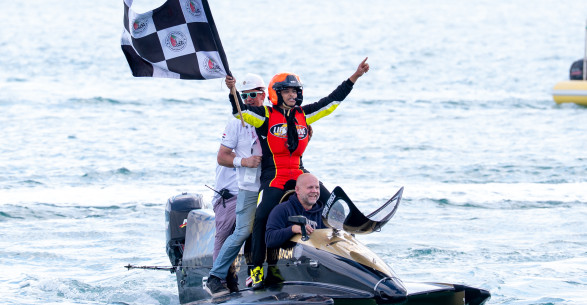 International Black Pharaoh Team Takes Control of the Opening Race in the UAE Formula 4 Powerboat Championship