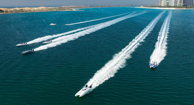 "Abu Dhabi 4" is the first to start in the UAE Powerboat Championship Class 3