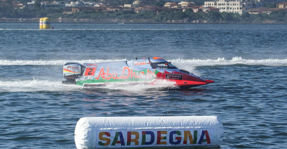 TEAM ABU DHABI BATTLE TO KEEP TITLE HOPES ALIVE
