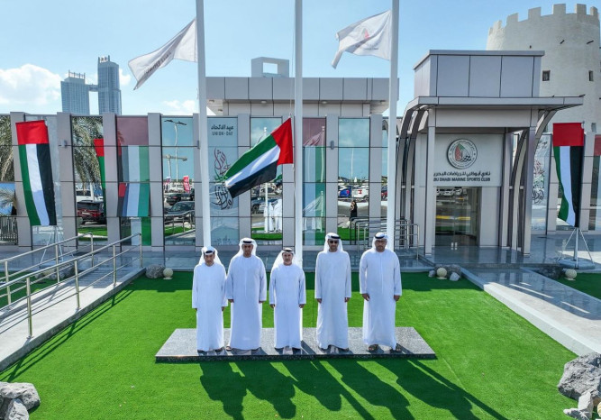 Abu Dhabi Marine Sports Club holds a minute of silence for the nation's martyrs