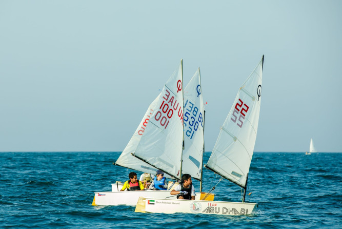 “Team Abu Dhabi” participates with 31 young sailors in the UAE Modern Sailing Championship