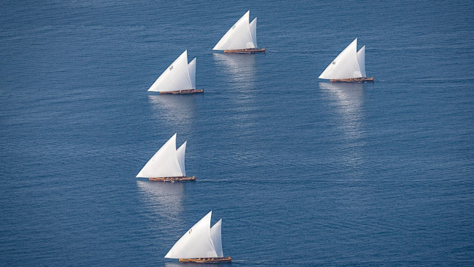 “sailers” awaits the “kick-off” of the “Historic Dalma” race