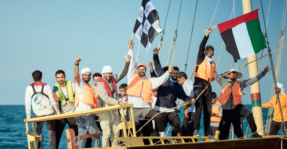 "Zalzal 25" Wins Abu Al Abyad Dhow Sailing Race